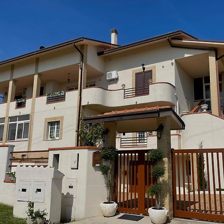 Appartamento In Villa Villalfonsina Exterior foto